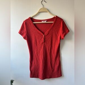 No boundaries short sleeve top